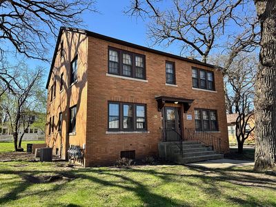 321 E State St APT 4