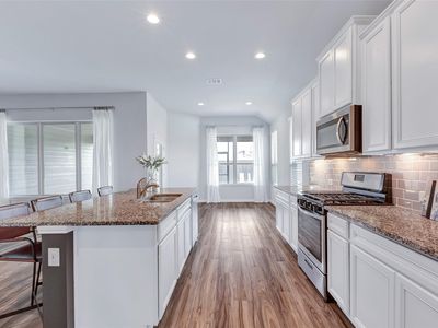 9226 Ganter River Trl