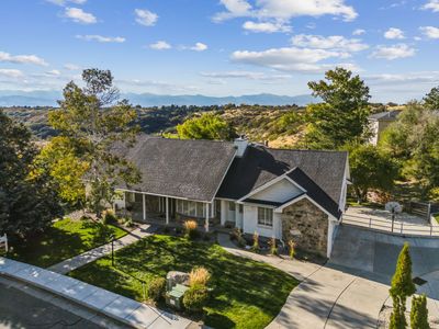 10142 S Majestic Canyon Rd E