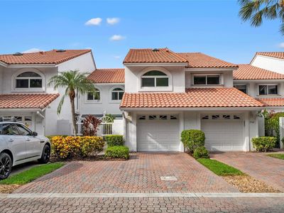 3750 NE 209th Ter