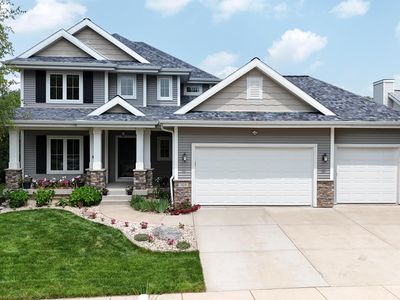 709 Pleasant Valley Pkwy