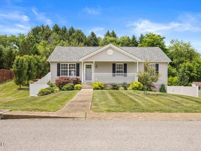 110 Yarrow Dr