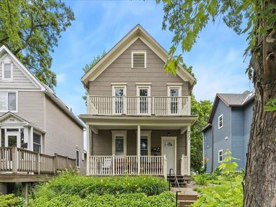 711/713 26th Ave S