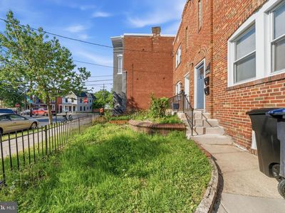 2204 16th St SE