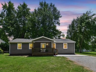 8 Brown Ave