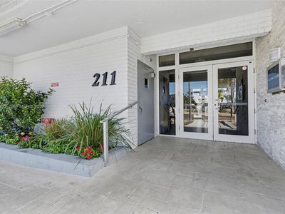 211 S Ocean Dr APT 205