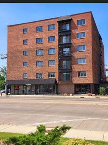 7912 W North Ave APT 406W