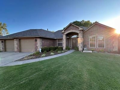 3206 Woodmont Cir
