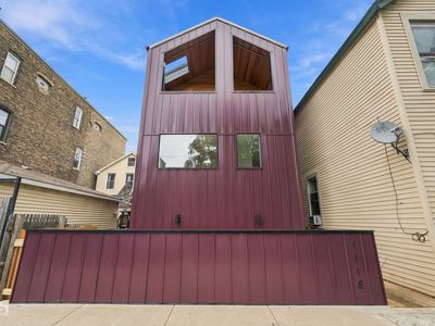 1118 W 19th St #2