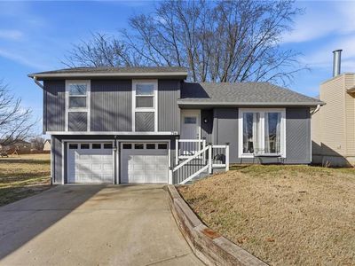 Property at 734 S 9th St, Edwardsville, KS