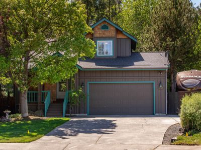 1757 NE Bobbie Ct