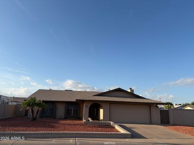 5831 W MURIEL Drive