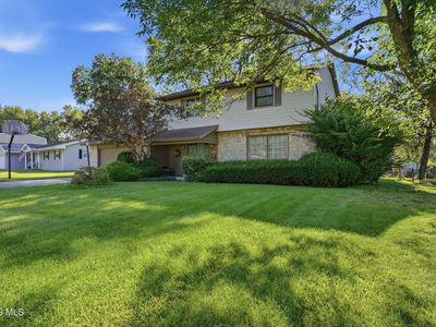 Property at 2415 Sweetwater Rd, Findlay, OH