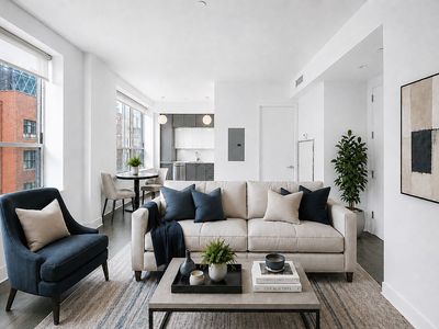 416 W 52nd St APT 500