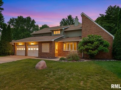 3212 Forsyth Dr