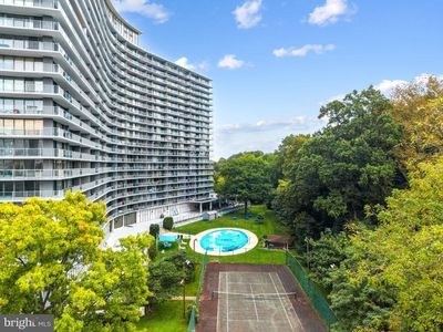 3900 Ford Rd APT 10L
