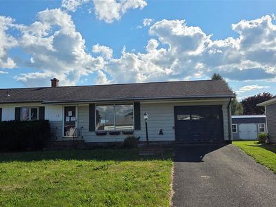17 Crestview Dr W
