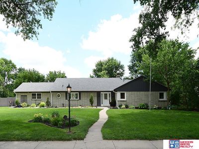1600 S 4th Ave