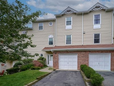 42 Bowfell Ct