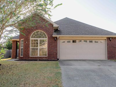 Property at 326 Ivy Hills Cir, Calera, AL