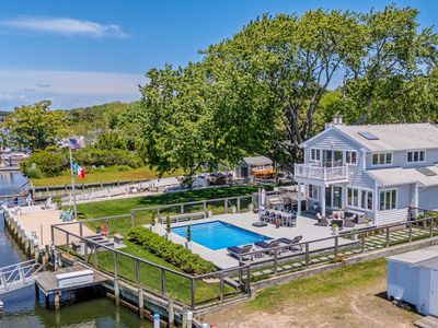 81 Beach Rd