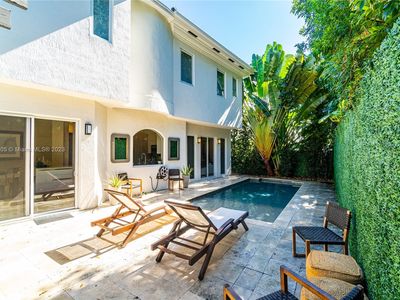 2752 Brickell Ct