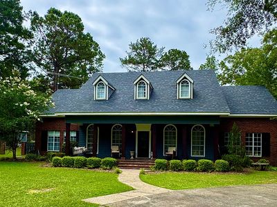 10 Palmerwood Dr