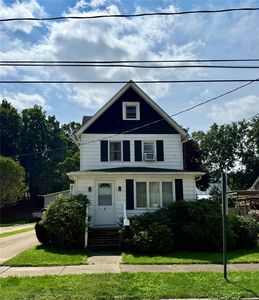5 Wellington St