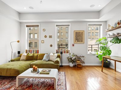 307 1st St APT 4