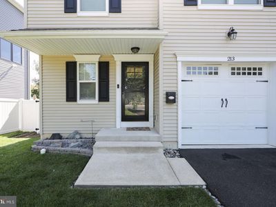 213 Girard Ave
