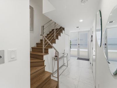 700 NE 14th Avenue #312
