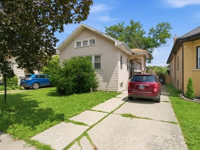 1225 S 16th Ave
