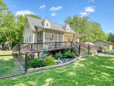 398 Smokeford Rd