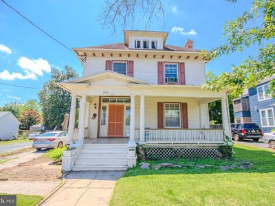 204 Elizabeth St