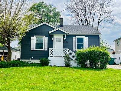 105 W Prairie St
