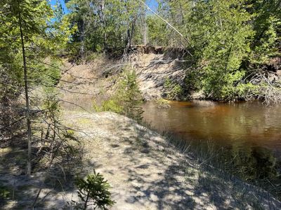 S River Ln