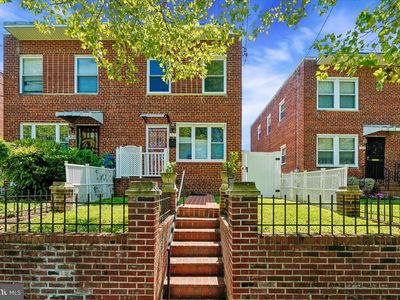 767 Kennedy St NE