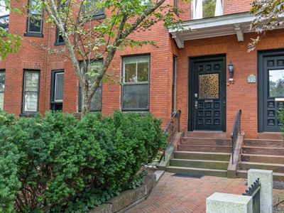 52 Kirkland St