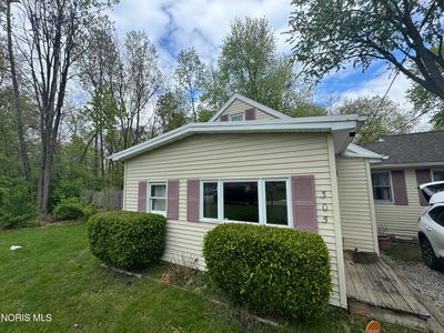 305 Roseanna Dr