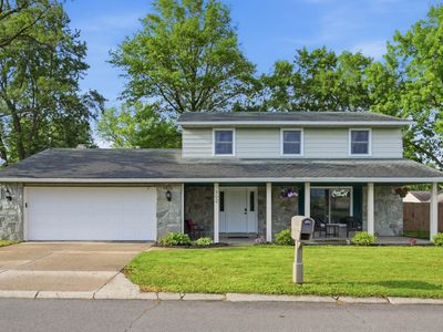 302 E Hickory Grove Rd