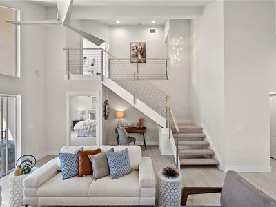 1590 Weybridge CIR #52