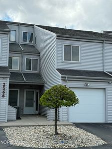 2564 W Village Dr
