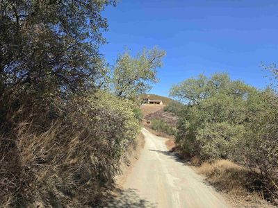 Property at 27828 Golden Eagle Rd, Ramona, CA