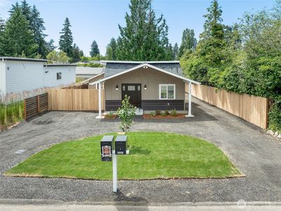 3122 Oas Drive W