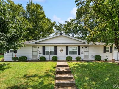 236 & 238 E 5th St
