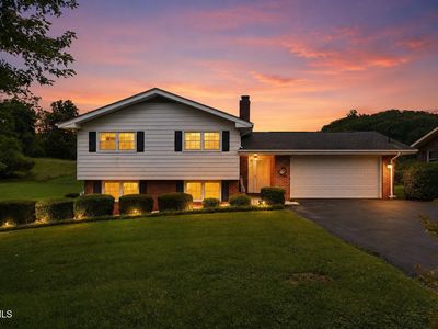23261 Edgewood Dr
