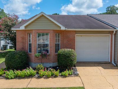 105 Covington Pl