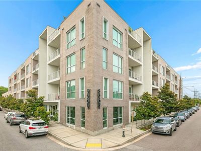 900 Bartholomew St #218