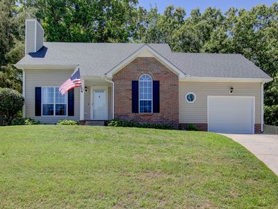 704 Laurelwood Ct