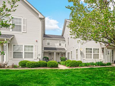 2588 Dickens Ct